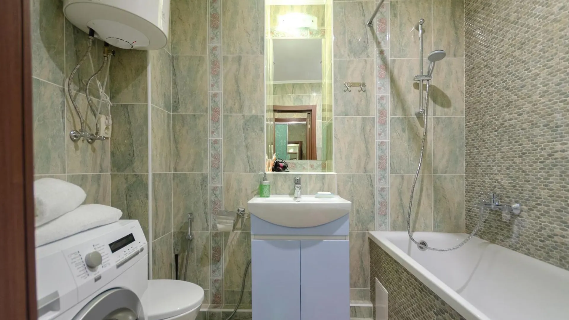 Apartamento 7 8 4 Харек